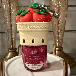Bath & Body Works Strawberry Basket PocketBac Holder &  Raspberry PocketBac NWT